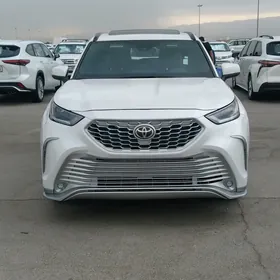 Toyota Highlander 2022