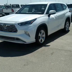 Toyota Highlander 2020