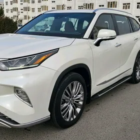 Toyota Highlander 2020