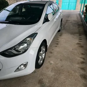 Hyundai Elantra 2012