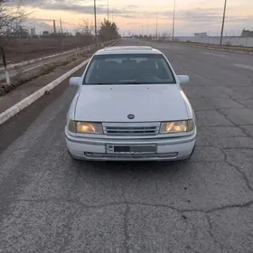 Opel Vectra 1990