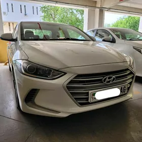 Hyundai Elantra 2018