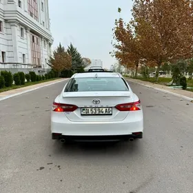 Toyota Camry 2018