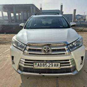 Toyota Highlander 2018