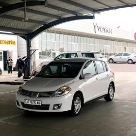 Nissan Versa 2010