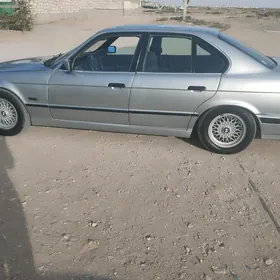 BMW 525 1990