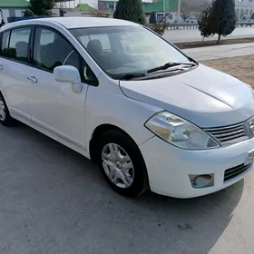 Nissan Versa 2010