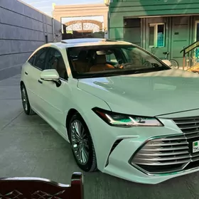 Toyota Avalon 2019