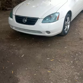 Nissan Altima 2001