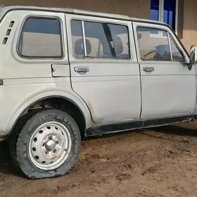 Lada Niva 2007