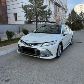 Toyota Camry 2022