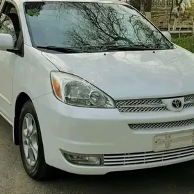 Toyota Sienna 2004