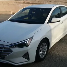 Hyundai Elantra 2019