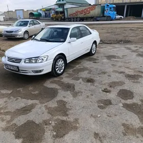 Toyota Camry 2001