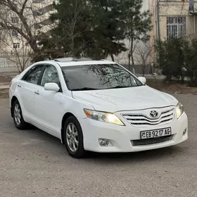 Toyota Camry 2011