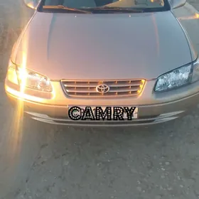 Toyota Camry 2000