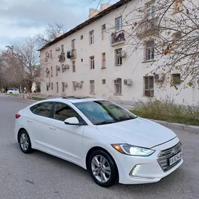 Hyundai Elantra 2018