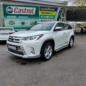 Toyota Highlander 2019