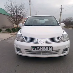 Nissan Versa 2010