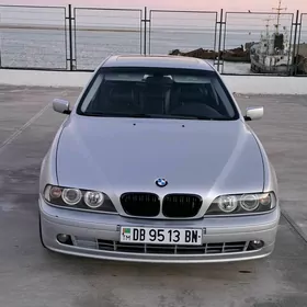 BMW E39 2003