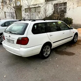 Nissan Primera 1998