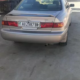 Toyota Camry 1999