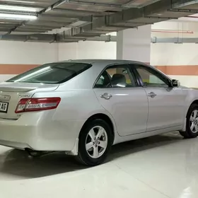 Toyota Camry 2011