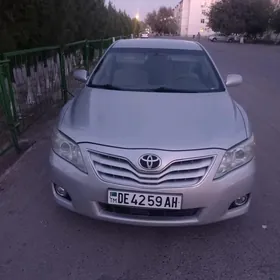 Toyota Camry 2010