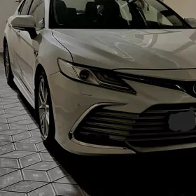 Toyota Camry 2018