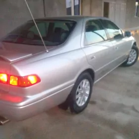 Toyota Camry 2001