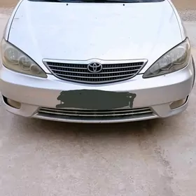 Toyota Camry 2004