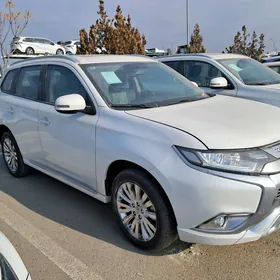 Mitsubishi Outlander 2022