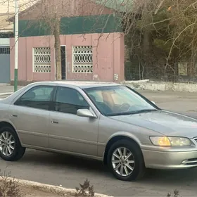 Toyota Camry 2000