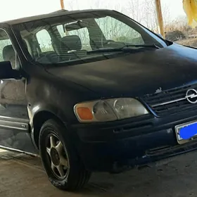 Opel Sintra 1999