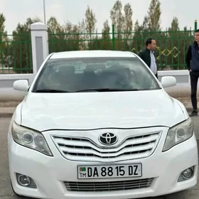 Toyota Camry 2010