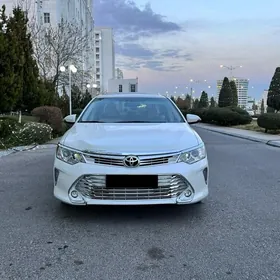 Toyota Camry 2016