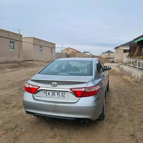 Toyota Camry 2015