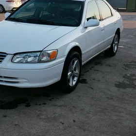 Toyota Camry 1998