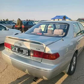 Toyota Camry 2001