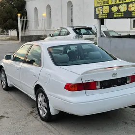 Toyota Camry 2001