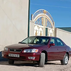 Toyota Camry 2000