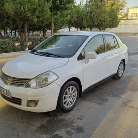 Nissan Versa 2010