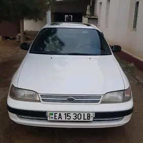 Toyota Carina 1995