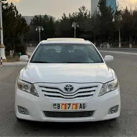 Toyota Camry 2011