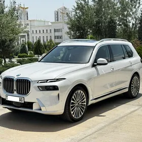 BMW X7 2023