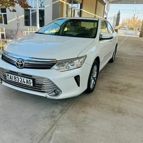 Toyota Camry 2015