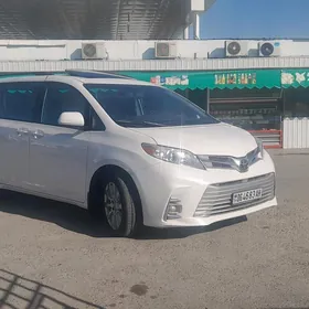 Toyota Sienna 2017