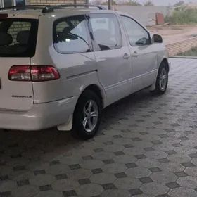 Toyota Sienna 2003