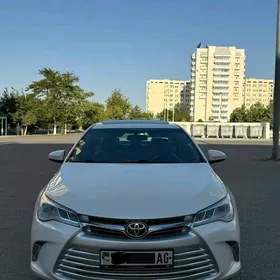 Toyota Camry 2015