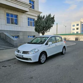 Nissan Versa 2010